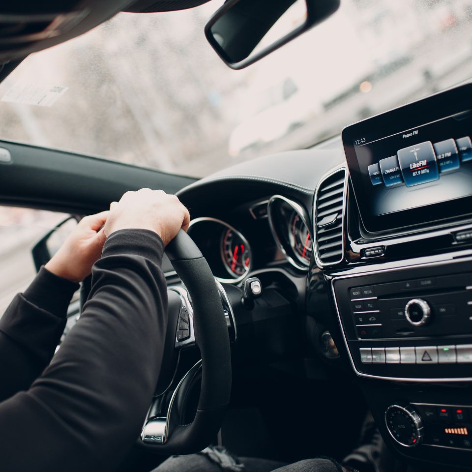 Profitez d’un transfert aéroport Nantes et gare Angers avec notre chauffeur VTC